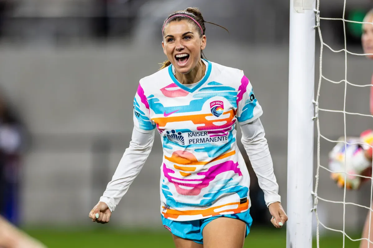 Front Row Seat: Wave FC to retire Alex Morgan’s jersey