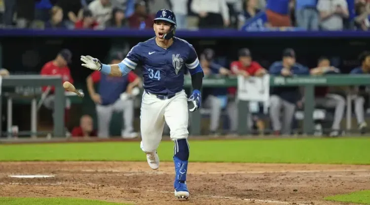 BREAKING: Padres acquire Royals catcher Freddy Fermin