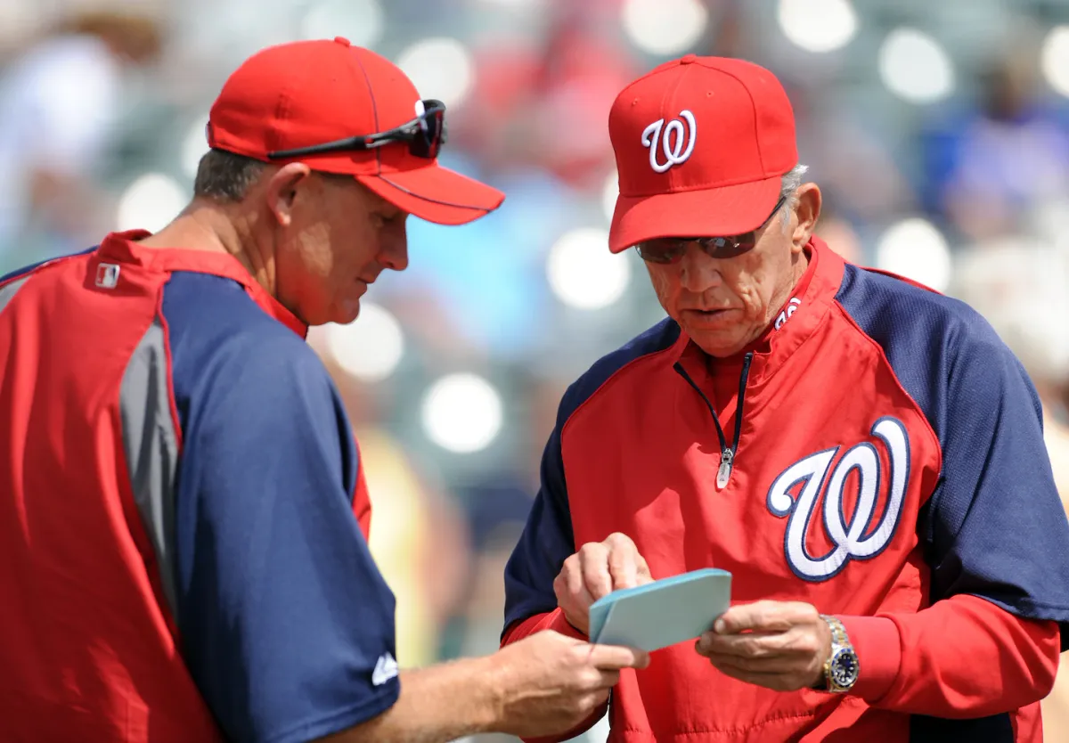 Front Row Seat: Padres hire bench coach, hitting coach