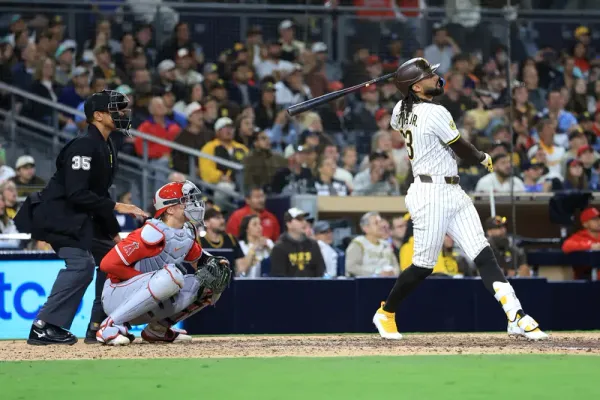 Frost Row Seat: Tatis' 1st walk-off HR
