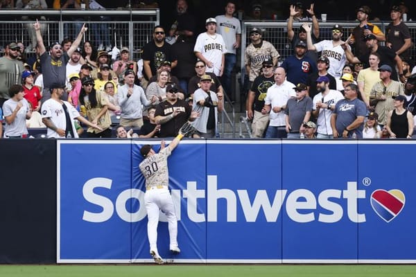 Front Row Seat: Padres come back to beat Pirates, win series
