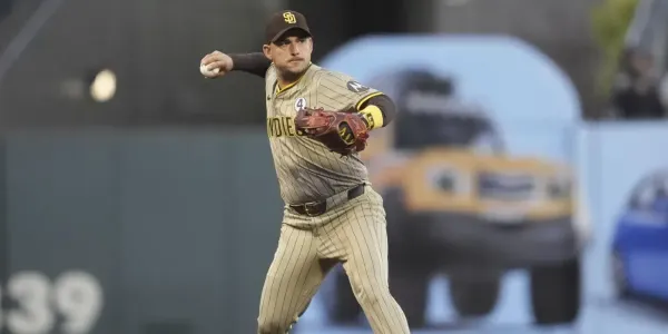 Iglesias does a Machado impersonation