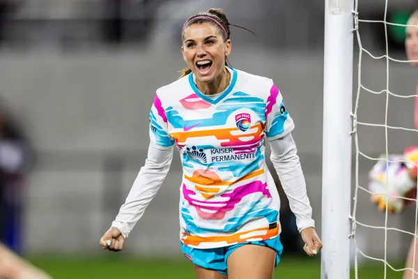 Front Row Seat: Wave FC to retire Alex Morgan’s jersey