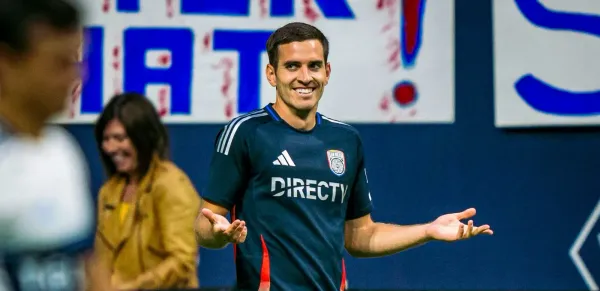 Front Row Seat: Iloski scores 4 times to put SDFC in 1st place