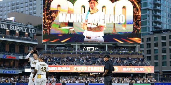 Front Row Seat: Manny Machado reaches 2000 hits