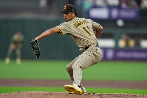 Front Row Seat: Padres pitching shuts down Giants bats