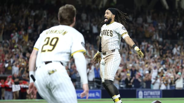 Front Row Seat: Tatis tops Reds with walk-off sac fly