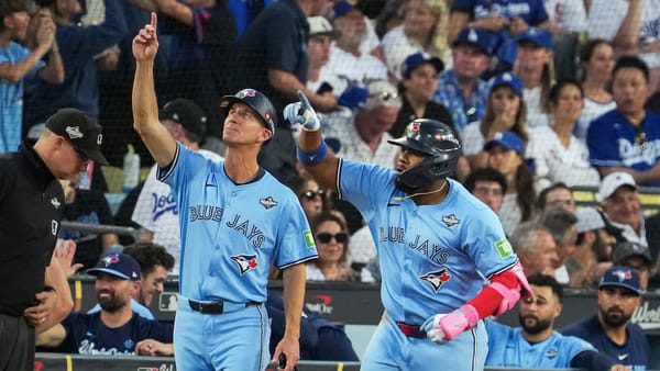 Front Row Seat: Blue Jays tie World Series at 2-2