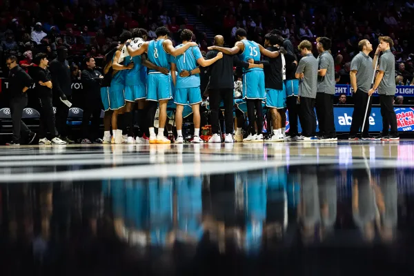 Front Row Seat: SDSU loses in double overtime to Troy